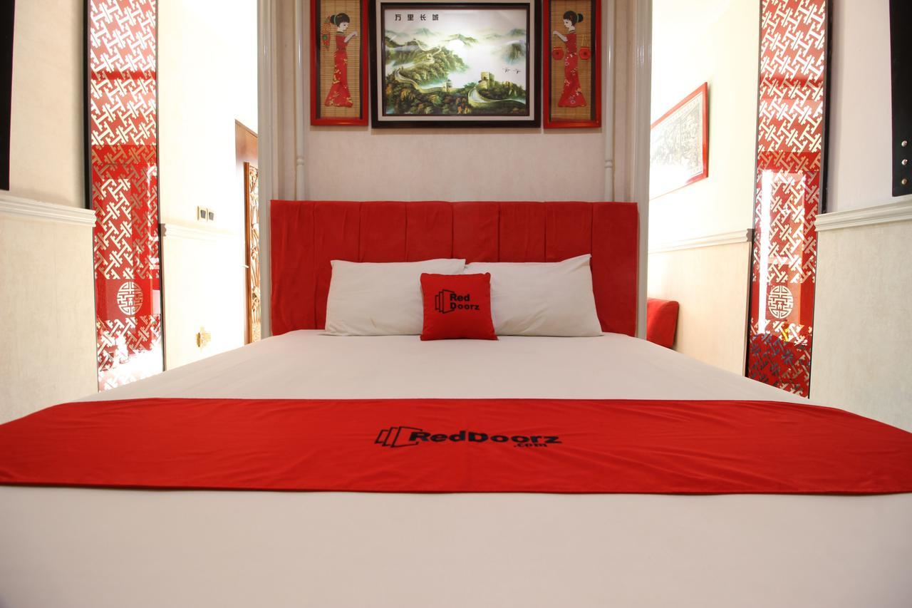 Reddoorz Plus Near Tugu Jogja 2 Yogyakarta Buitenkant foto
