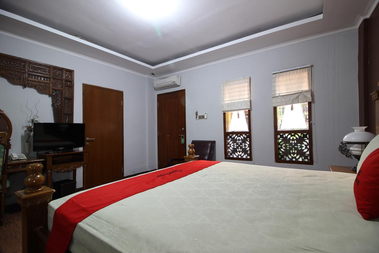 Reddoorz Plus Near Tugu Jogja 2 Yogyakarta Buitenkant foto